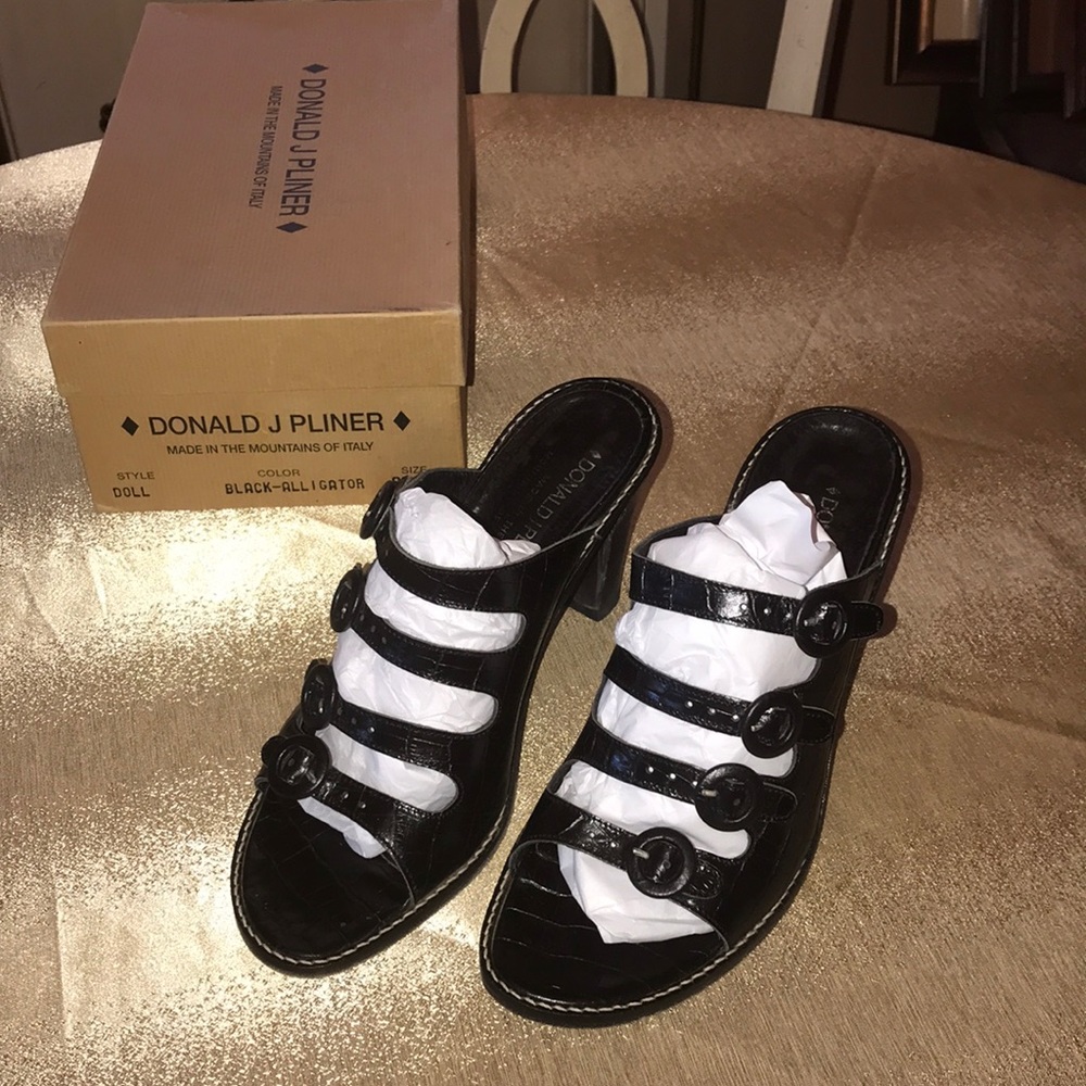 Donald J Pliner Black Alligator Slide